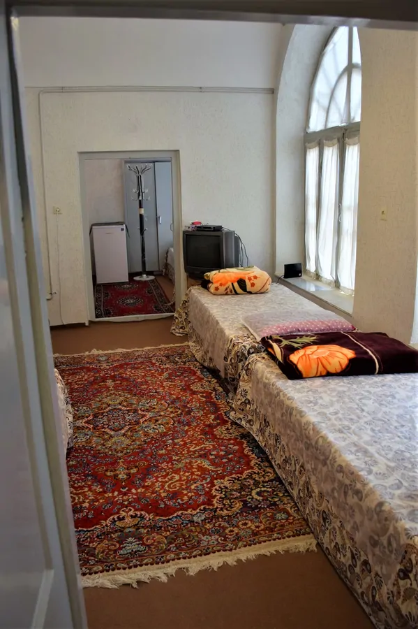 دنج(اتاق۴۵ متری)،یزد - اجاره اقامتگاه بوم‌گردی در یزد - اتاقک