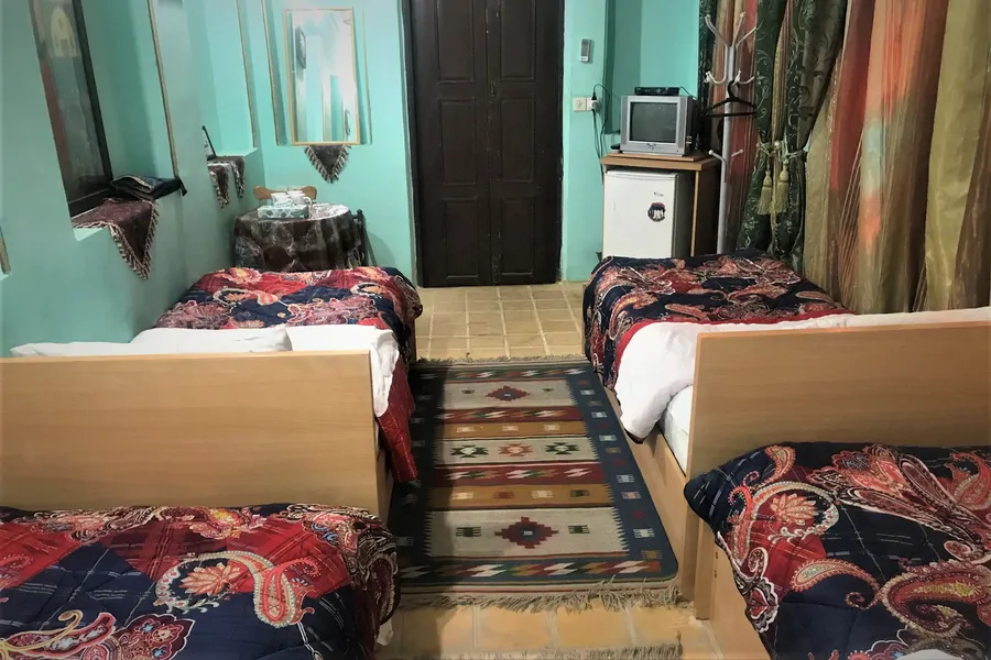 گلشن(اتاق4 تخته سینگل)،شیراز - اجاره هتل سنتی در شیراز - اتاقک