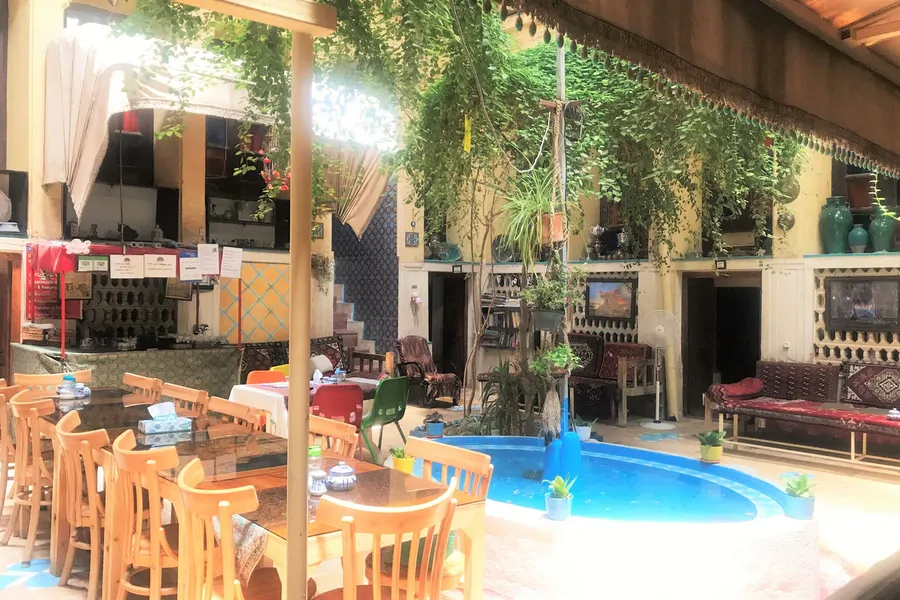 گلشن(اتاق5 تخته دبل-سینگل)،شیراز - اجاره هتل سنتی روزانه در شیراز - اتاقک