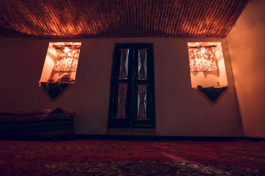 ترنجستان(اتاق پنج تخت قاجاریه)،شیراز - اجاره اقامتگاه بوم‌گردی مبله در شیراز - اتاقک