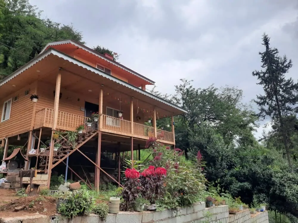 خانه ویلایی جنگلی با دیزاین چوبی پارسا