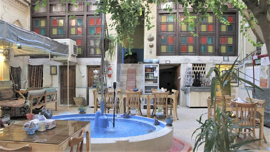 گلشن(2 تخته دبل)،شیراز - اجاره هتل سنتی در شیراز - اتاقک